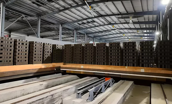 Cómo las máquinas apiladoras de ladrillos y bloques reducen los costos laborales en un 60% en las fábricas de ladrillos modernas